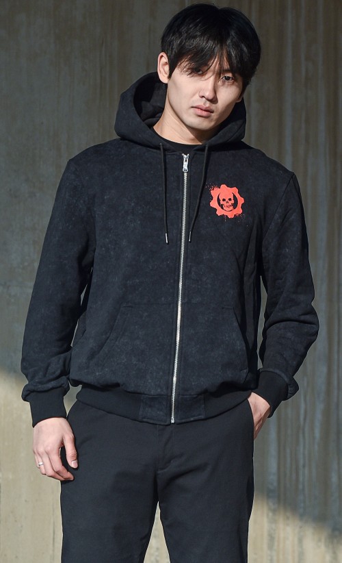 Gears of war on sale hoodie